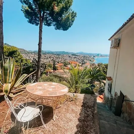 Villa Fantastica Con Vistas A La Bahia Y Con Pisciana Calp